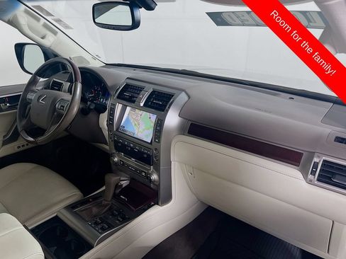 Used 2017 Lexus GX 460 Luxury w/ Preferred Accessory Package AWD/4WD image 30