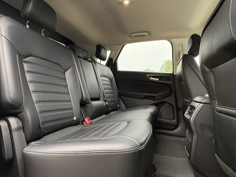 Used 2019 Ford Edge SEL w/ Equipment Group 201A AWD/4WD image 28