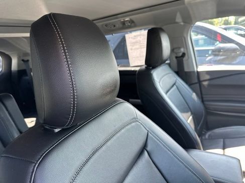 Used 2023 Ford Explorer Limited w/ Limited Technology Package AWD/4WD image 20