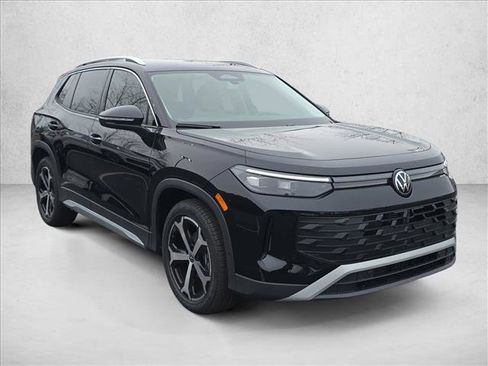 New 2026 Volkswagen Tiguan SE image 8