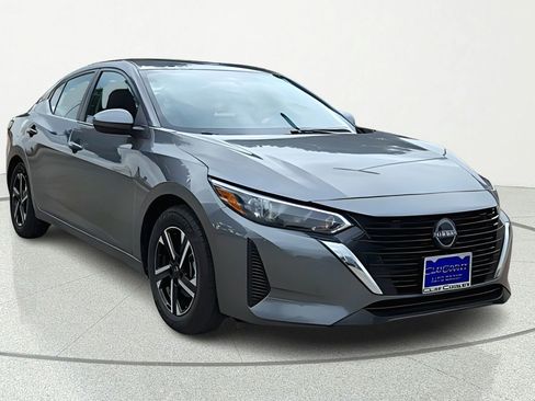 Certified 2025 Nissan Sentra SV image 1