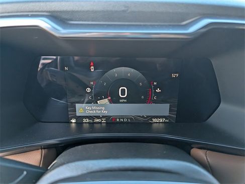 Used 2023 GMC Canyon AT4 w/ AT4 Premium Package image 17