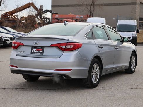 Used 2017 Hyundai Sonata SE w/ Cargo Package FWD image 9
