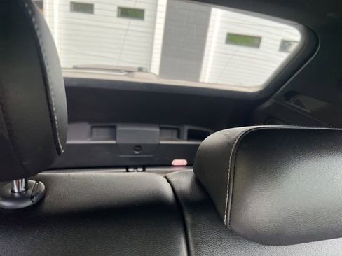 Used 2024 Volkswagen Tiguan SE R-Line AWD/4WD image 10