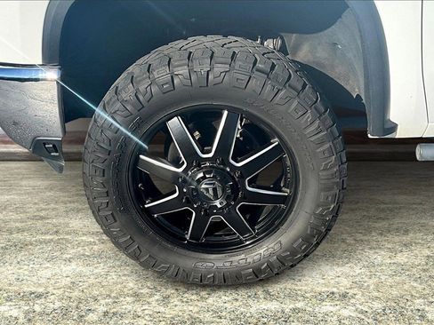 Used 2024 Chevrolet Silverado 3500 LTZ w/ LTZ Plus Package image 35