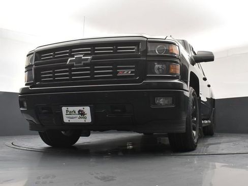 Used 2015 Chevrolet Silverado 1500 LTZ Z71 w/ Midnight Edition AWD/4WD image 20