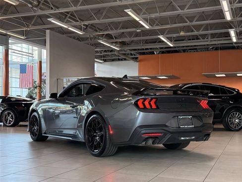 Used 2025 Ford Mustang GT Premium w/ GT Performance Package RWD image 4