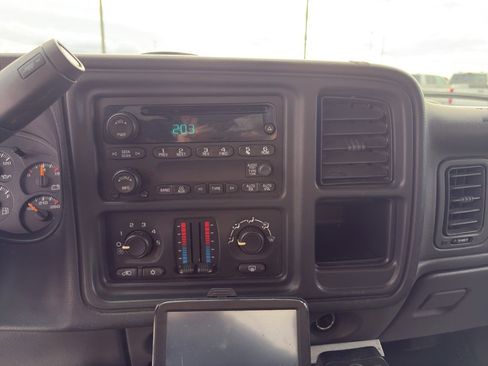 Used 2006 Chevrolet Silverado 3500 LS image 14