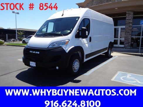 Used 2024 RAM ProMaster 2500 w/ Convenience Group FWD image 1