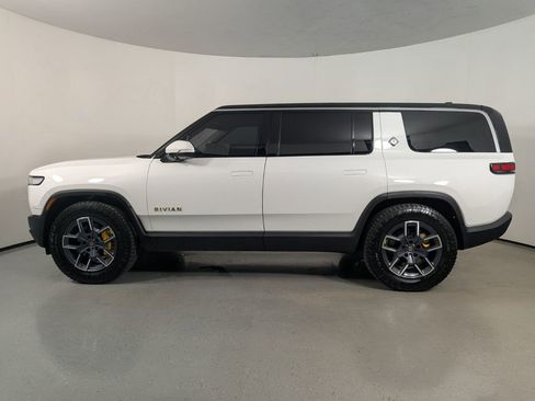 Used 2023 Rivian R1S Adventure AWD/4WD image 4