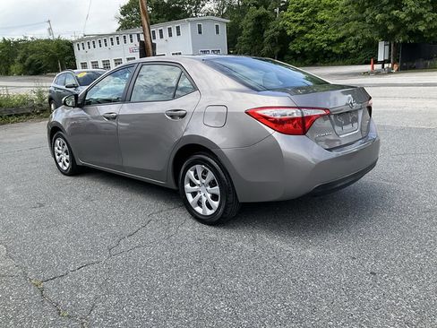 Used 2016 Toyota Corolla LE FWD image 7