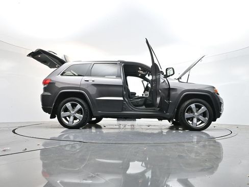Used 2015 Jeep Grand Cherokee Overland w/ Advanced Technology Group image 48