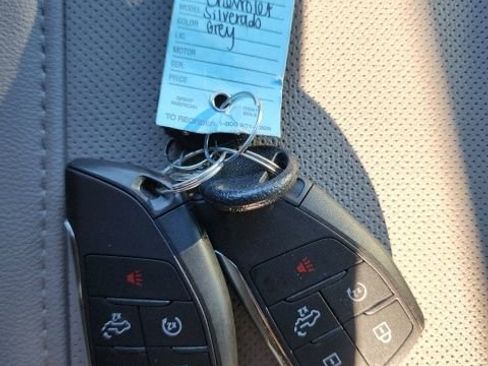 Used 2024 Chevrolet Silverado 1500 LTZ image 37