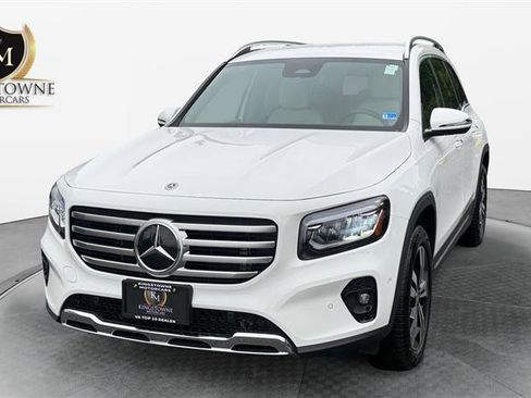 Used 2025 Mercedes-Benz GLB 250 image 1