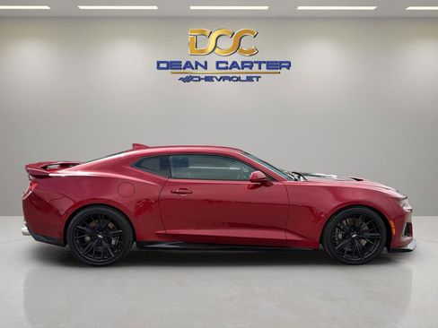 Used 2018 Chevrolet Camaro ZL1 image 6