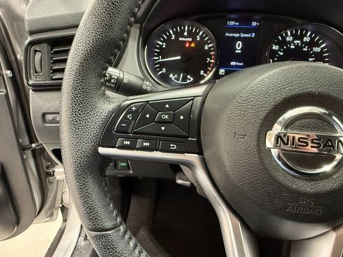 Used 2020 Nissan Rogue SL AWD/4WD image 21