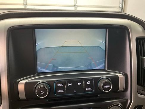 Used 2018 GMC Sierra 1500 SLT AWD/4WD image 4