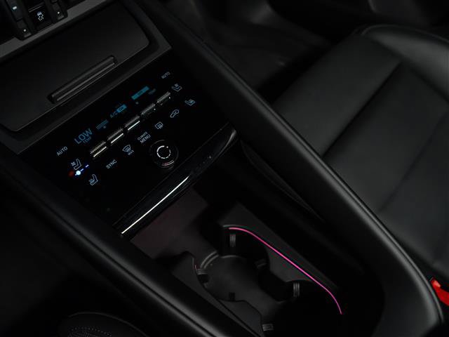 Used 2026 Porsche Macan Electric RWD image 27