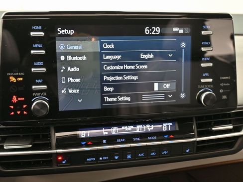 Used 2022 Toyota Sienna XLE w/ XLE Plus Package image 27