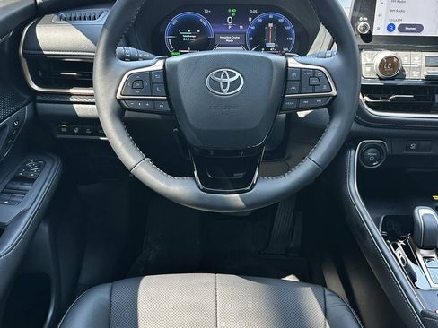 Used 2026 Toyota Grand Highlander AWD Hybrid image 43
