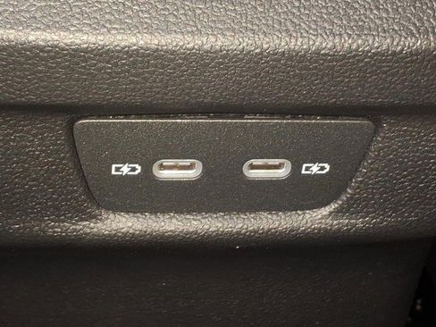 New 2026 Volkswagen Tiguan SE image 14