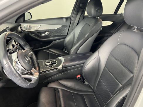 Certified 2019 Mercedes-Benz C 300 4MATIC Sedan image 4