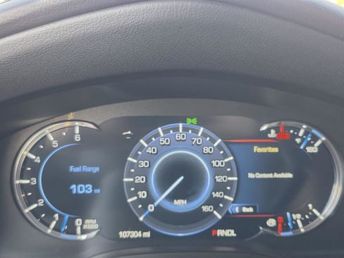 Used 2019 Cadillac Escalade Premium Luxury image 30