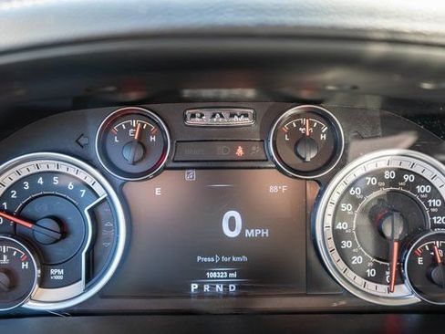 Used 2018 RAM 1500 Laramie w/ Convenience Group AWD/4WD image 26