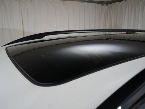 Used 2023 BMW X7 M60i w/ Executive Package image 28