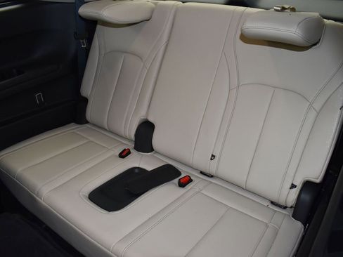 Certified 2022 INFINITI QX60 Luxe w/ Performance Audio Package image 17