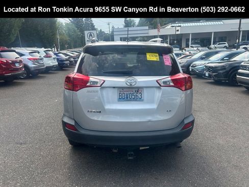 Used 2014 Toyota RAV4 LE FWD image 5