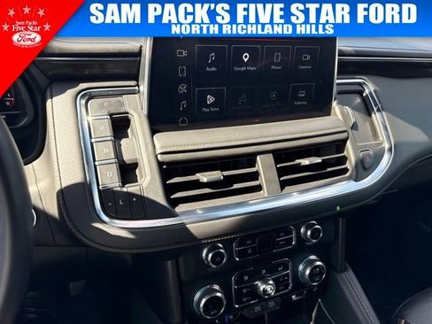 Used 2023 GMC Yukon XL AT4 AWD/4WD image 9