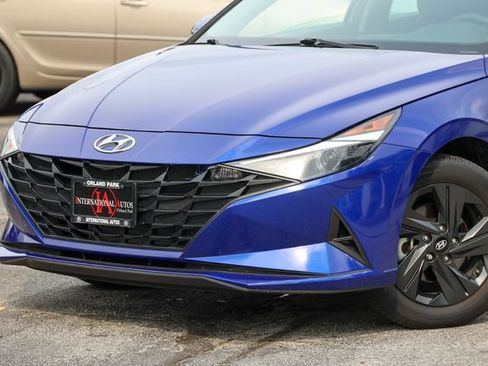 Used 2023 Hyundai Elantra SEL FWD image 16
