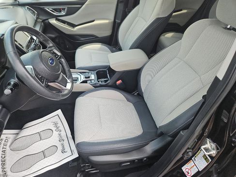 Used 2019 Subaru Forester Premium AWD/4WD image 13