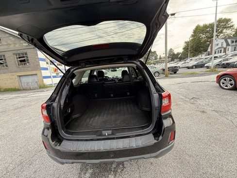 Used 2016 Subaru Outback 2.5i Limited AWD/4WD image 10