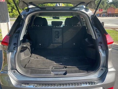 Used 2017 Nissan Rogue S w/ S Appearance Package FWD image 14