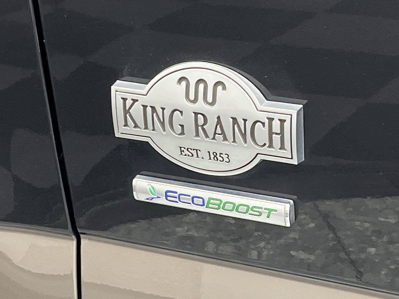 Used 2015 Ford F150 King Ranch w/ Equipment Group 601A Luxury AWD/4WD image 37