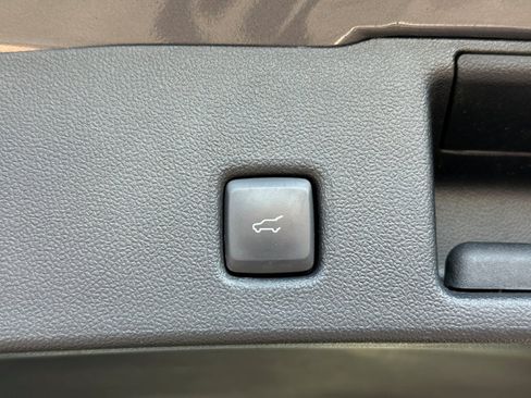 Certified 2021 Ford Escape SEL AWD/4WD image 19