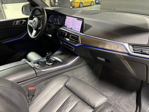 Used 2020 BMW X5 xDrive40i w/ M Sport Package AWD/4WD image 22
