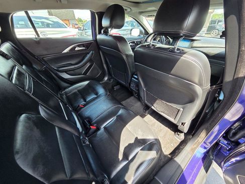 Used 2017 INFINITI QX30 Premium w/ Navigation Package AWD/4WD image 18