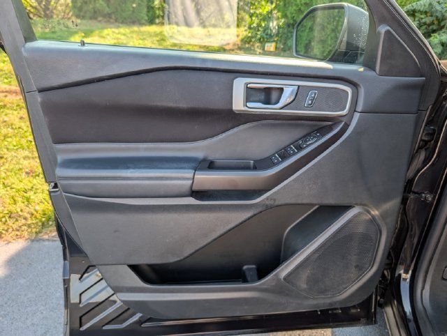 Used 2020 Ford Explorer XLT RWD image 34