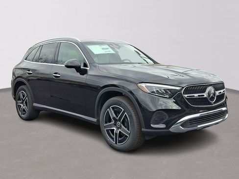 New 2026 Mercedes-Benz GLC 300 4MATIC image 3