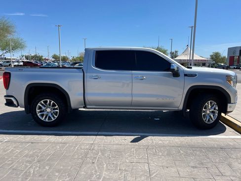 Used 2019 GMC Sierra 1500 SLT w/ SLT Premium Package AWD/4WD image 13