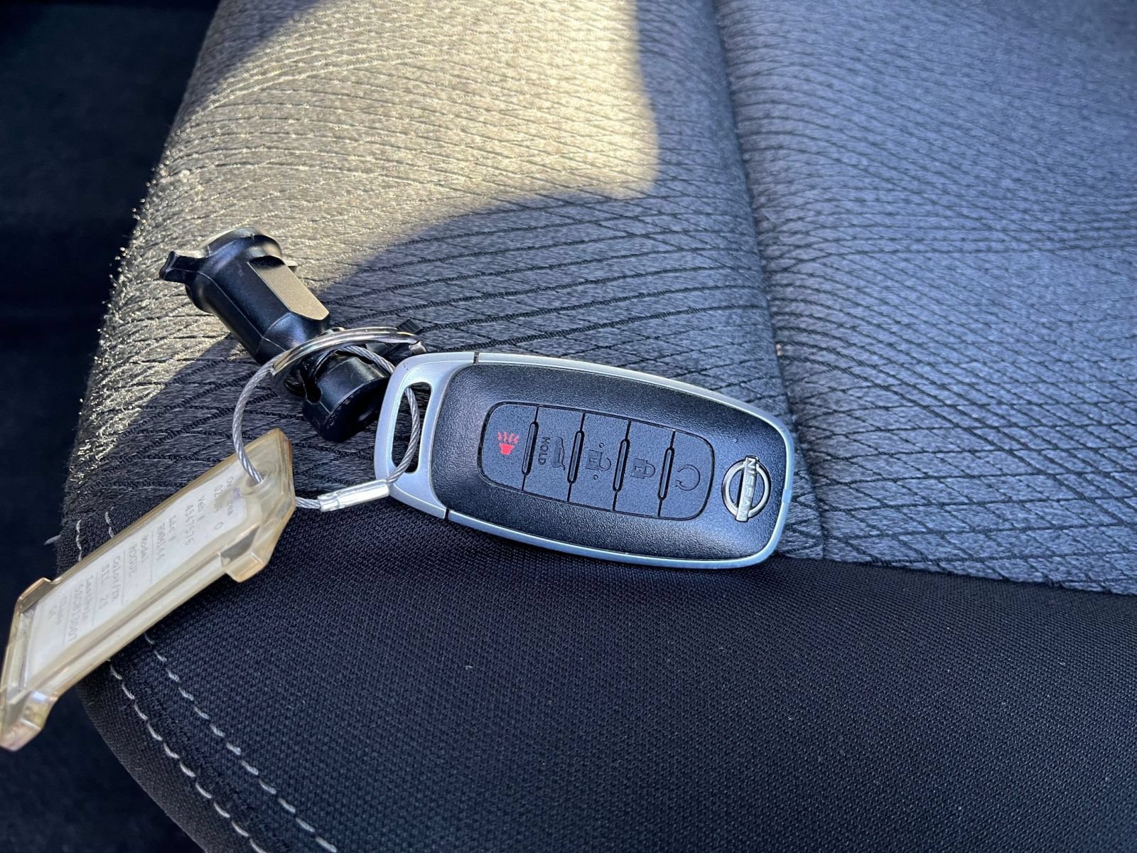Used 2025 Nissan Rogue SV AWD/4WD image 20