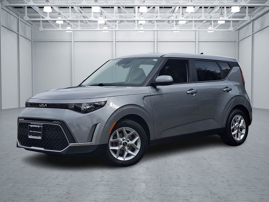 Used 2024 Kia Soul LX w/ Option Group 015 FWD image 7