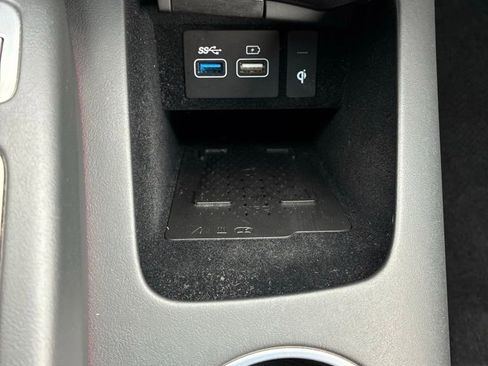 Used 2023 Genesis GV70 2.5T w/ Sport Prestige Package image 37