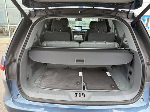 Used 2020 Lincoln Aviator Reserve w/ Equipment Group 201A image 10