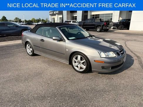 Used 2005 Saab 9-3 Arc FWD image 2