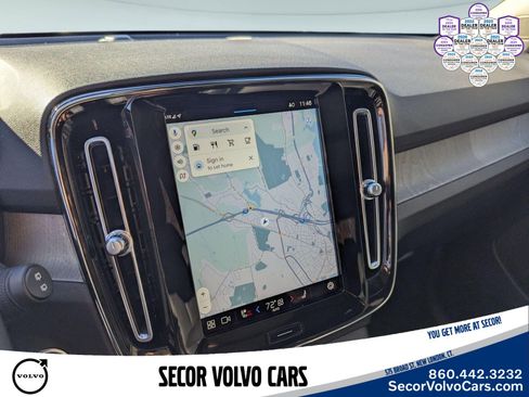 Certified 2023 Volvo XC40 B5 Plus w/ Driver Assist Package AWD/4WD image 15