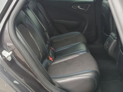 Used 2016 Chrysler 200 S w/ Comfort Group image 25